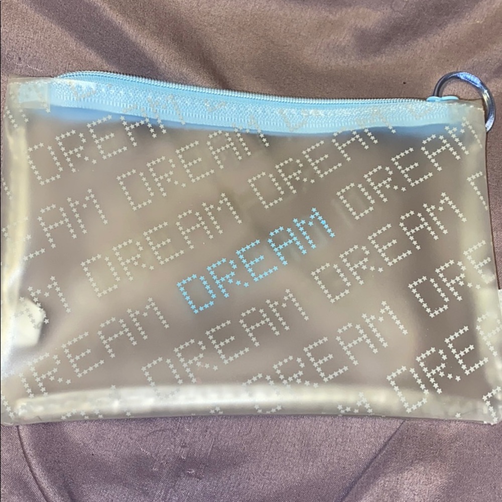 makeup pouch